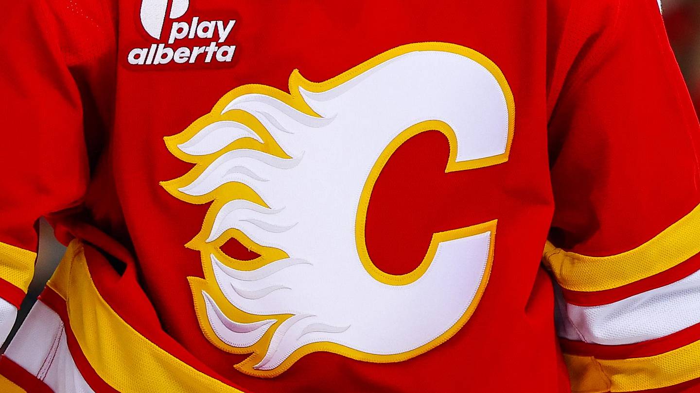 Calgary Flames Ink Young Goaltender To Three-Year Entry Level Contract