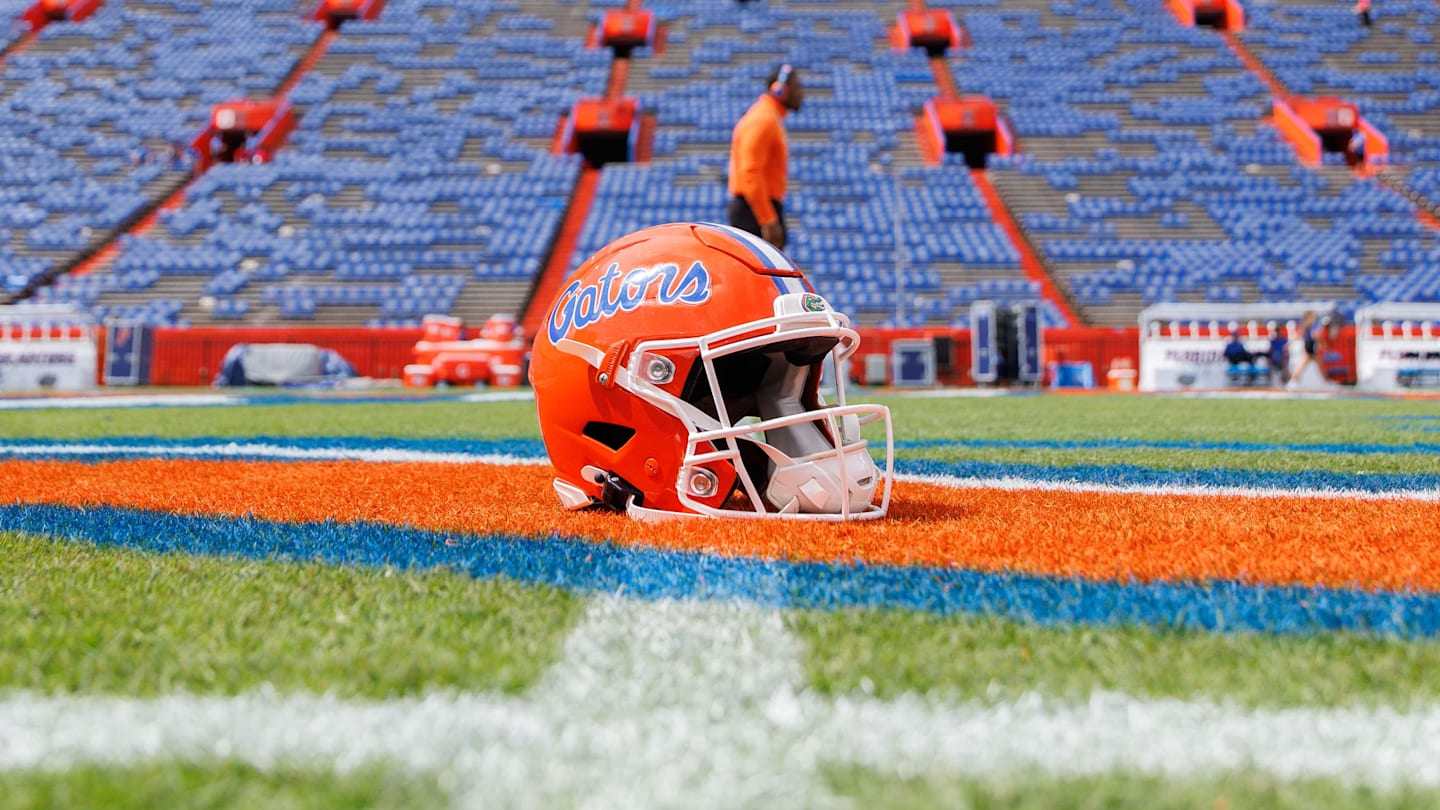 Gators DL to Miss Rest of Spring Camp with Knee Injury