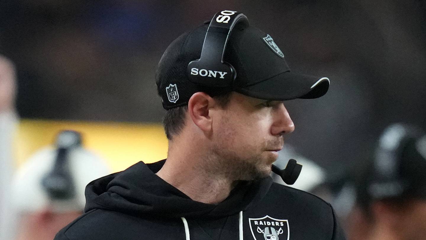 5 Predictions for Raiders’ Week 1 Matchup Against Dolphins