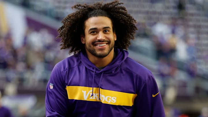 Former Minnesota Vikings LB Eric Kendricks