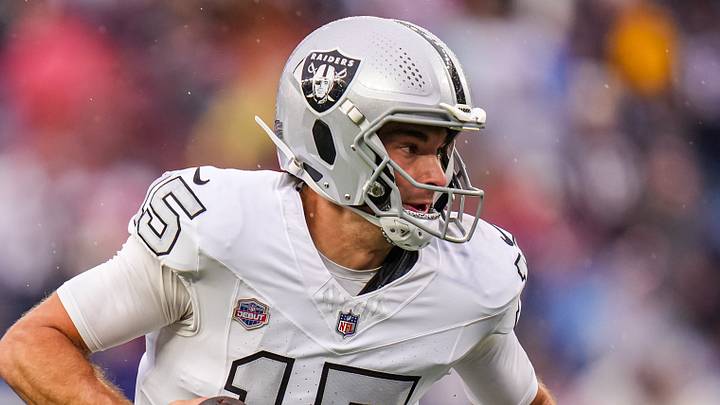 Las Vegas Raiders quarterback Fernando Mendoza