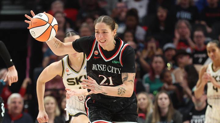 May 9, 2026; Portland, Oregon, USA; Portland Fire forward Emily Engstler (21) advances the ball up the court against the Chicago Sky during the second half at Moda Center. Mandatory Credit: Jaime Valdez-Imagn Images