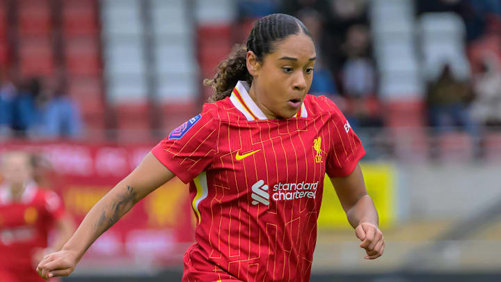 Olivia Smith is set to join Arsenal from Liverpool