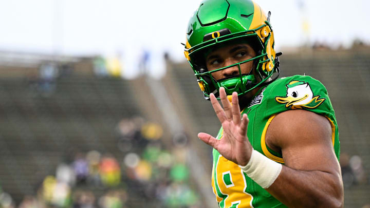 Dec 20, 2025; Eugene, OR, USA; Oregon Ducks tight end Kenyon Sadiq (18) looks on before the game against the James Madison Dukes at Autzen Stadium.