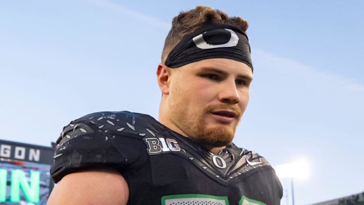 Oregon inside linebacker Bryce Boettcher celebrates his win as the Oregon Ducks host the USC Trojans on Nov. 22, 2025, at Autzen Stadium in Eugene, Oregon.