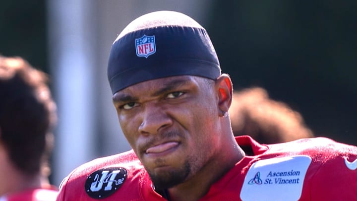 Indianapolis Colts quarterback Anthony Richardson waves to fans Indianapolis Colts quarterback Anthony Richardson waves to fans