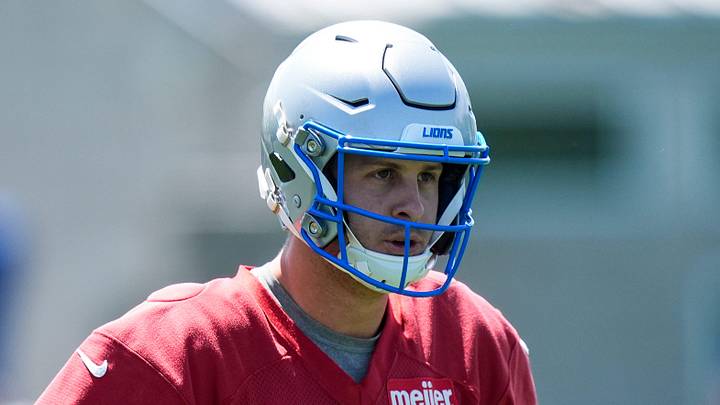 Detroit Lions quarterback Jared Goff (16) practices a drill during OTAs at Meijer Performance Center in Allen Park on Friday, May 29, 2026. Detroit Lions quarterback Jared Goff (16) practices a drill during OTAs at Meijer Performance Center in Allen Park on Friday, May 29, 2026.
