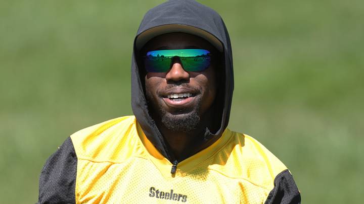 Pittsburgh Steelers cornerback Joey Porter Jr. (24) observes training camp drills Pittsburgh Steelers cornerback Joey Porter Jr. (24) observes training camp drills