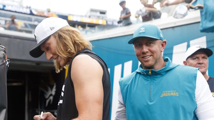 Aug 9, 2025; Jacksonville, Florida, USA; Jacksonville Jaguars quarterback Trevor Lawrence (16) and head coach Liam Coen before the game against the Pittsburgh Steelers at EverBank Stadium. Mandatory Credit: Morgan Tencza-Imagn Images Aug 9, 2025; Jacksonville, Florida, USA; Jacksonville Jaguars quarterback Trevor Lawrence (16) and head coach Liam Coen before the game against the Pittsburgh Steelers at EverBank Stadium. Mandatory Credit: Morgan Tencza-Imagn Images