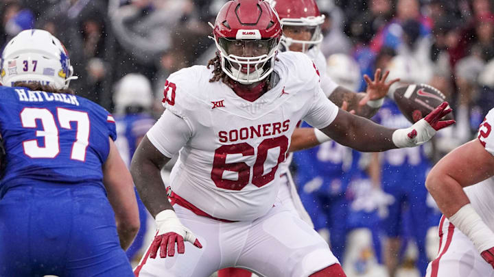 Oct 28, 2023; Lawrence, Kansas, USA; Oklahoma Sooners offensive lineman Tyler Guyton (60) at the