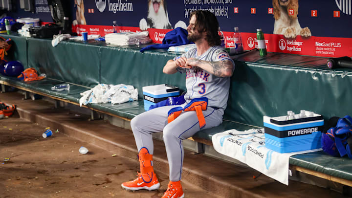 Sep 24, 2024; Atlanta, Georgia, USA; New York Mets designated hitter Jesse Winker (3) sits in the dugout after a loss to the Atlanta Braves at Truist Park. Mandatory Credit: Brett Davis-Imagn Images