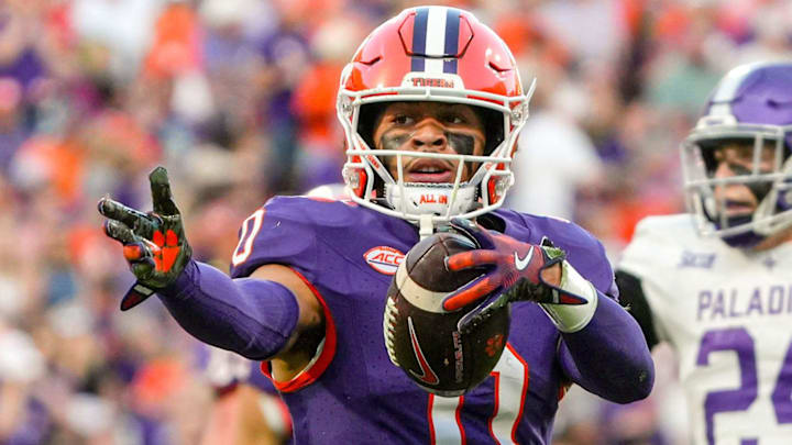 Clemson wide receiver Antonio Williams(0)
