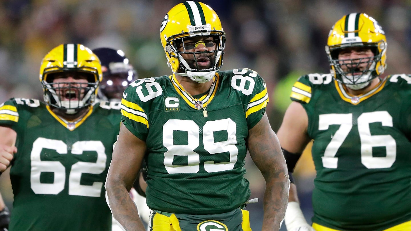 Former Packers Captain Still Can't Find a Job in May