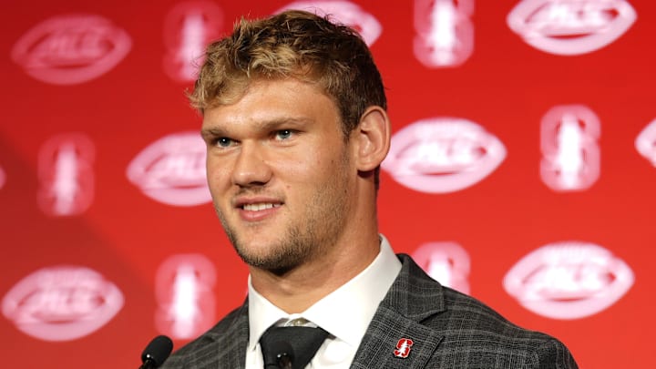 Stanford tight end Sam Roush