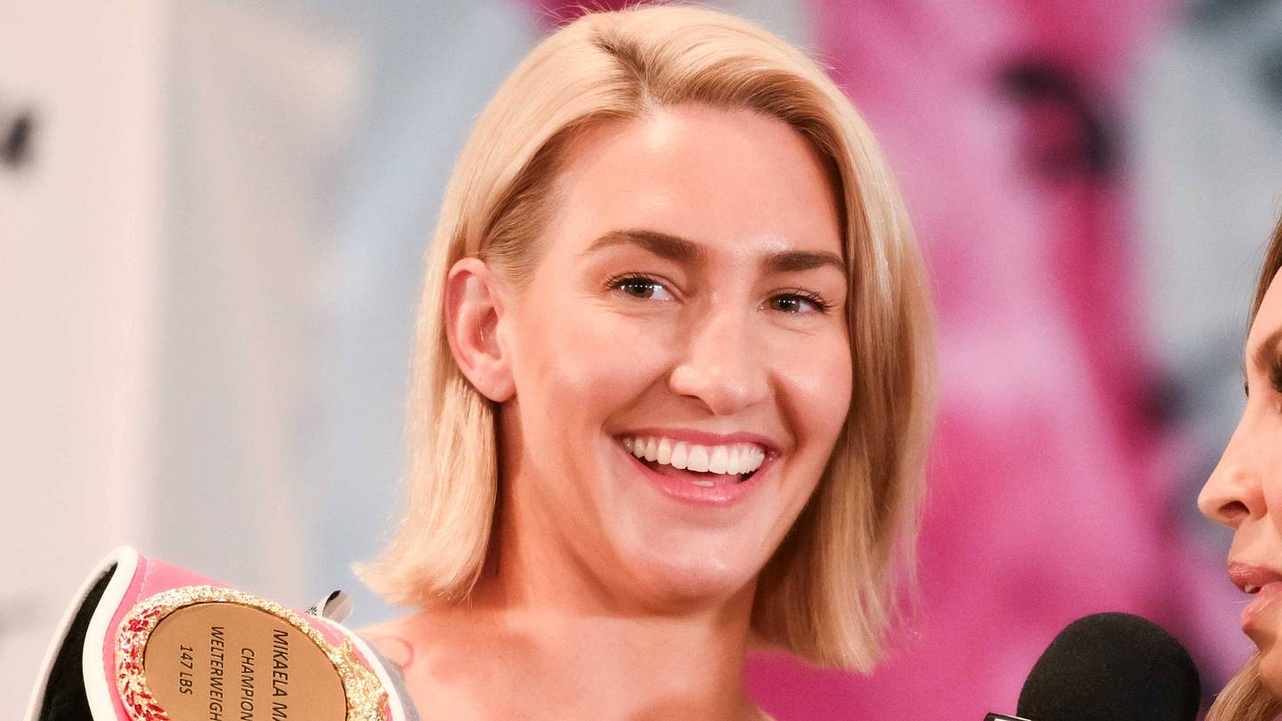 Mikaela Mayer Headlines MVPW-06 With Caroline Dubois in Co-M