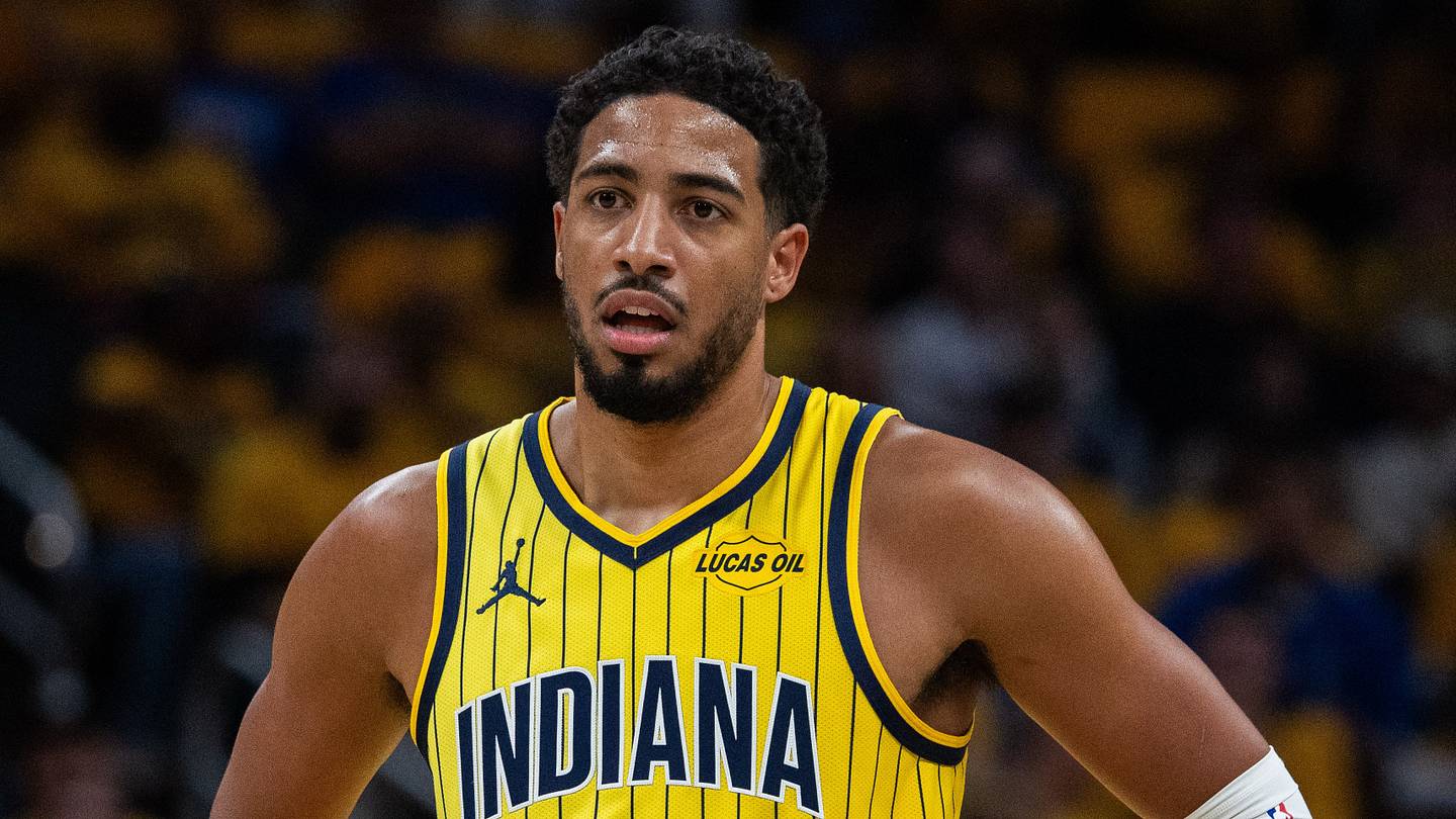 Banged-Up Pacers Brace for LeBron James, 76ers on National TV