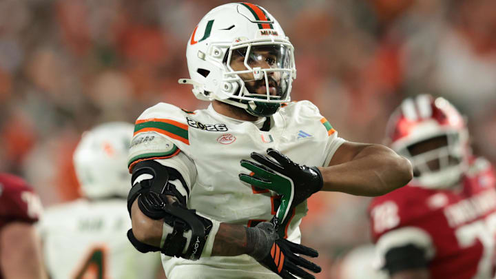 Akheem Mesidor of Miami seems like the ideal fit for the Bears in Round 1, but too many other teams seem to like this idea as well. Akheem Mesidor of Miami seems like the ideal fit for the Bears in Round 1, but too many other teams seem to like this idea as well.