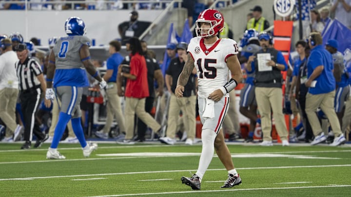 Georgia Bulldogs quarterback Carson Beck (15) 