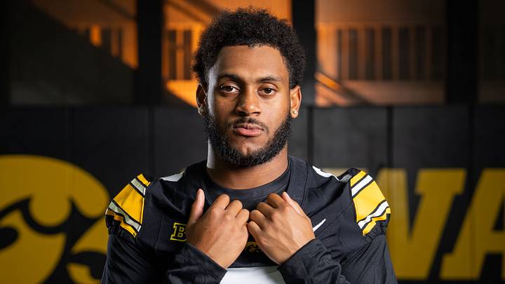 Iowa defensive back Deshaun Lee (8) stands for a portrait during Hawkeye football media day, Friday, Aug. 14, 2026, in Iowa City. Iowa defensive back Deshaun Lee (8) stands for a portrait during Hawkeye football media day, Friday, Aug. 14, 2026, in Iowa City.