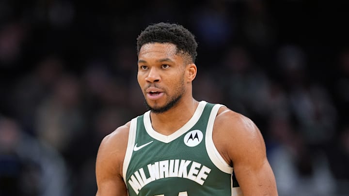 Detroit Pistons v Milwaukee Bucks Detroit Pistons v Milwaukee Bucks