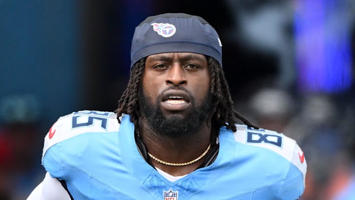 Washington Commanders tight end Chig Okonkwo