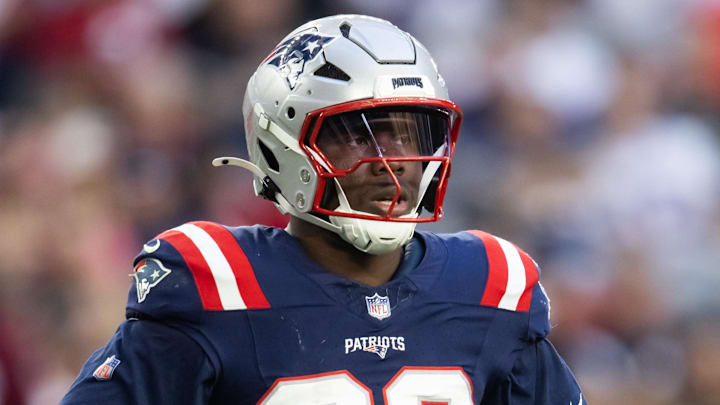Dec 15, 2024; Glendale, Arizona, USA; New England Patriots defensive end Keion White (99) against the Arizona Cardinals at State Farm Stadium. Mandatory Credit: Mark J. Rebilas-Imagn Images