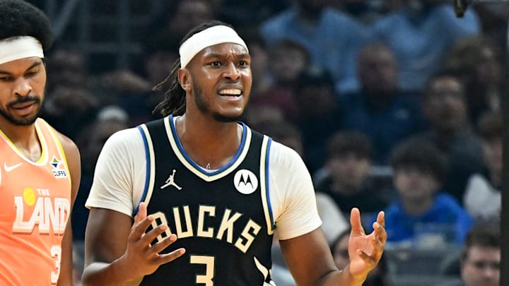 Milwaukee Bucks v Cleveland Cavaliers