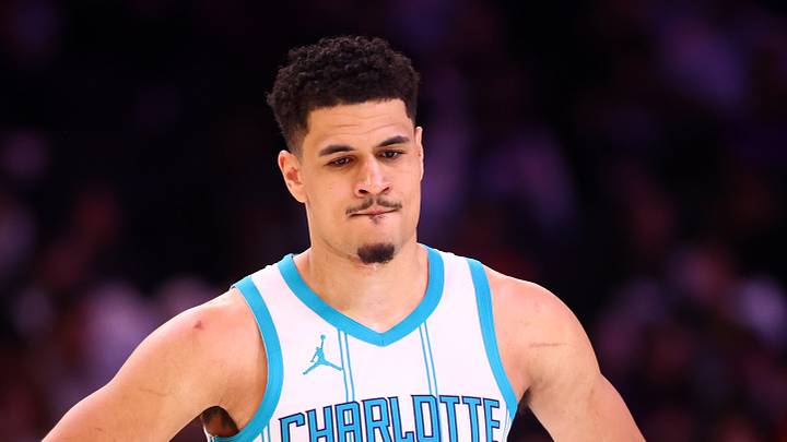 Jan 12, 2025; Phoenix, Arizona, USA; Charlotte Hornets guard Josh Green (10) against the Phoenix Suns at Footprint Center. Mandatory Credit: Mark J. Rebilas-Imagn Images Jan 12, 2025; Phoenix, Arizona, USA; Charlotte Hornets guard Josh Green (10) against the Phoenix Suns at Footprint Center. Mandatory Credit: Mark J. Rebilas-Imagn Images