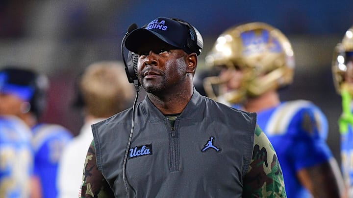 Nov 8, 2025; Pasadena, California, USA; UCLA Bruins interim head coach Tim Skipper during the first half at the Rose Bowl. Mandatory Credit: Gary A. Vasquez-Imagn Images
