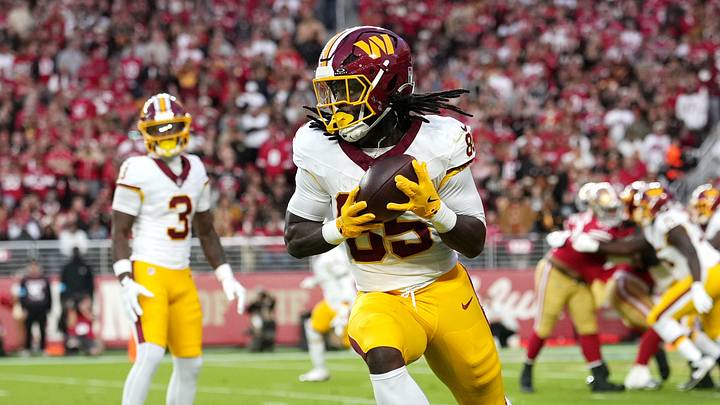 Oct 19, 2026; Santa Clara, California, USA;  Washington Commanders TE Chig Okonkwo (85) catches a pass against the San Francisco 49ers during the 2nd quarter at Levi's Stadium. Mandatory Credit: Cary Edmondson