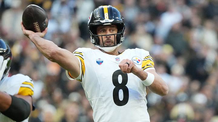 Oct 25, 2026; Paris, FRA; Pittsburgh Steelers quarterback Aaron Rodgers (8) throws a pass for a touchdown during the second quarter against the New Orleans Saints at Stade de France. Mandatory Credit: Kirby Lee-Imagn Images Oct 25, 2026; Paris, FRA; Pittsburgh Steelers quarterback Aaron Rodgers (8) throws a pass for a touchdown during the second quarter against the New Orleans Saints at Stade de France. Mandatory Credit: Kirby Lee-Imagn Images