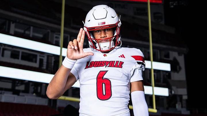 Owensboro (Ky.) Catholic quarterback Dre'Mail Carothers Owensboro (Ky.) Catholic quarterback Dre'Mail Carothers