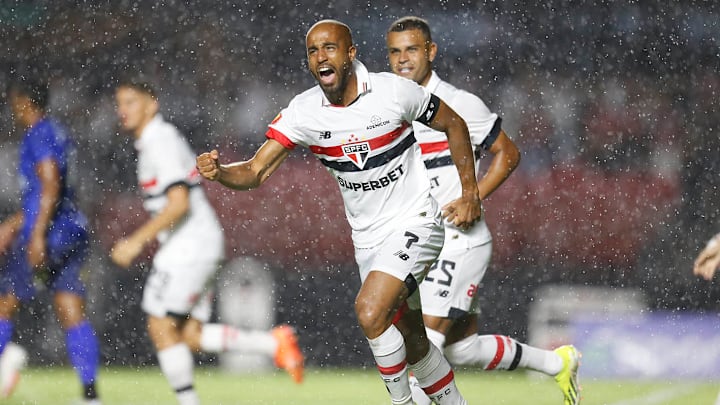 Tricolor venceu o Santo André por 3 a 1 na estreia do Paulistão Tricolor venceu o Santo André por 3 a 1 na estreia do Paulistão