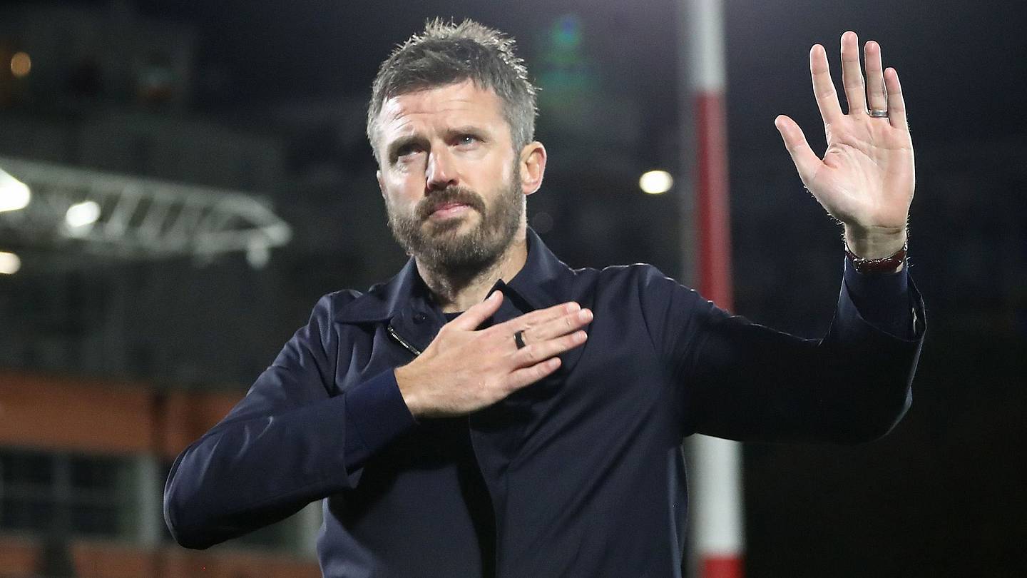 What Man Utd Locker Room Thinks of Michael Carrick After Bruno Fernandes Rant