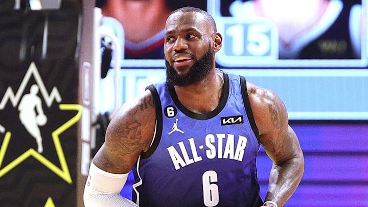 LeBron se mostró contento por compartir equipo con Irving