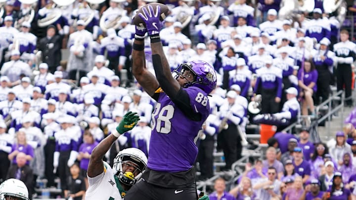 TCU Horned Frogs tight end Ka'Morreun Pimpton (88) makes the touchdown catch in front of Baylor Bears safety Kendrick Simpkins (16) during the second half of a game at Amon G. Carter Stadium. TCU Horned Frogs tight end Ka'Morreun Pimpton (88) makes the touchdown catch in front of Baylor Bears safety Kendrick Simpkins (16) during the second half of a game at Amon G. Carter Stadium.