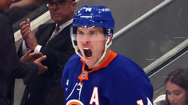 Edmonton Oilers v New York Islanders