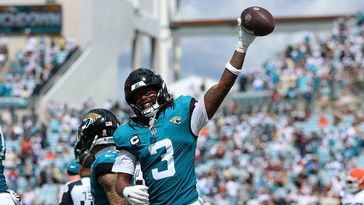 Sep 13, 2026; Jacksonville, Florida, USA; Jacksonville Jaguars wide receiver Jakobi Meyers (3) celebrates after his touchdown in the third quarter against the Cleveland Browns at EverBank Stadium. Mandatory Credit: Nathan Ray Seebeck-Imagn Images Sep 13, 2026; Jacksonville, Florida, USA; Jacksonville Jaguars wide receiver Jakobi Meyers (3) celebrates after his touchdown in the third quarter against the Cleveland Browns at EverBank Stadium. Mandatory Credit: Nathan Ray Seebeck-Imagn Images