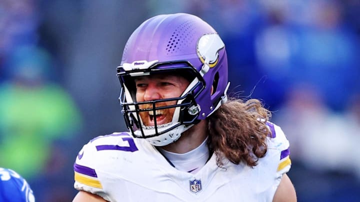 T.J. Hockenson T.J. Hockenson