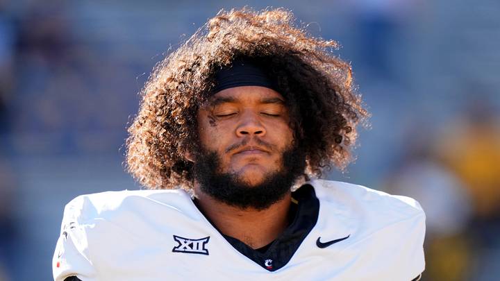 Cincinnati Bearcats offensive lineman John Williams