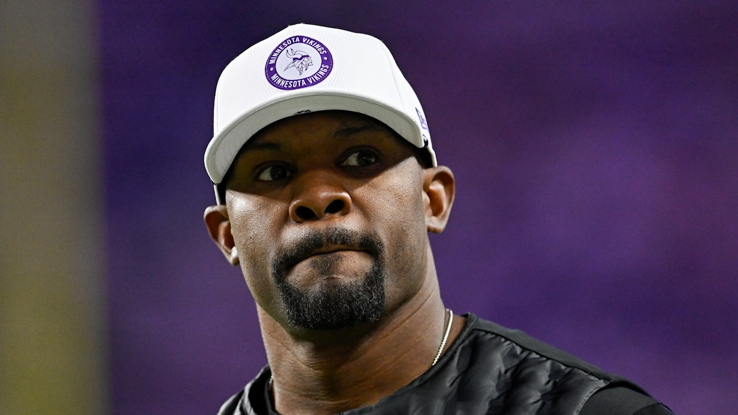 Commanders' bold Brian Flores chase just hit a major new complication