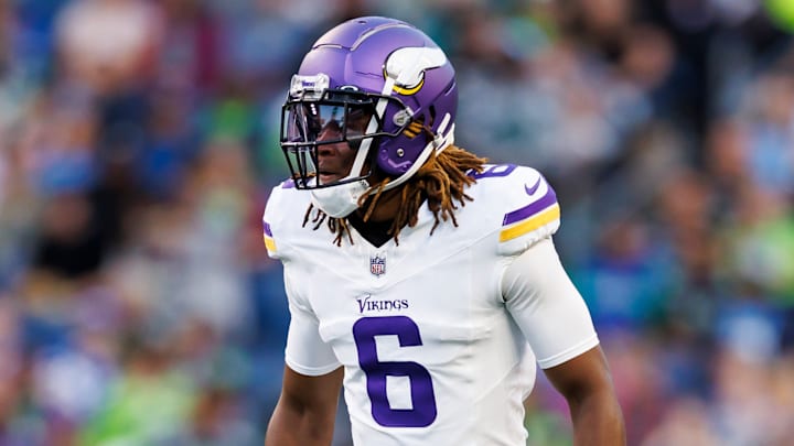 Minnesota Vikings safety Lewis Cine