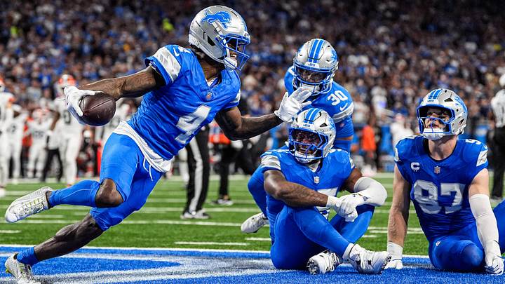 Detroit Lions cornerback D.J. Reed (4) celebrates an interception against Cleveland Browns during the first half at Ford Field in Detroit on Sunday, Sept. 28, 2025.