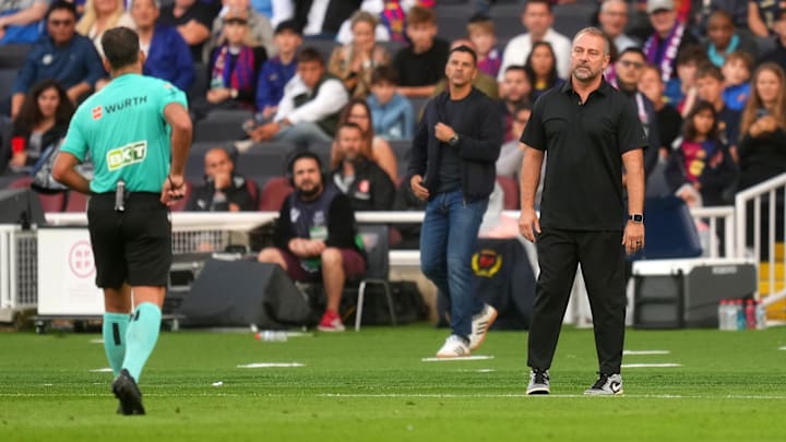 En teoría, Hansi Flick no dirigirá al FC Barcelona en el Clásico del domingo ante el Real Madrid En teoría, Hansi Flick no dirigirá al FC Barcelona en el Clásico del domingo ante el Real Madrid