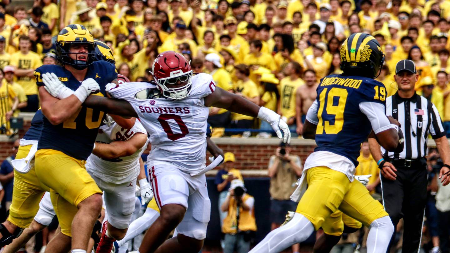 Oklahoma’s Defense Has Plenty to ‘Clean Up’ After Loss to Michigan