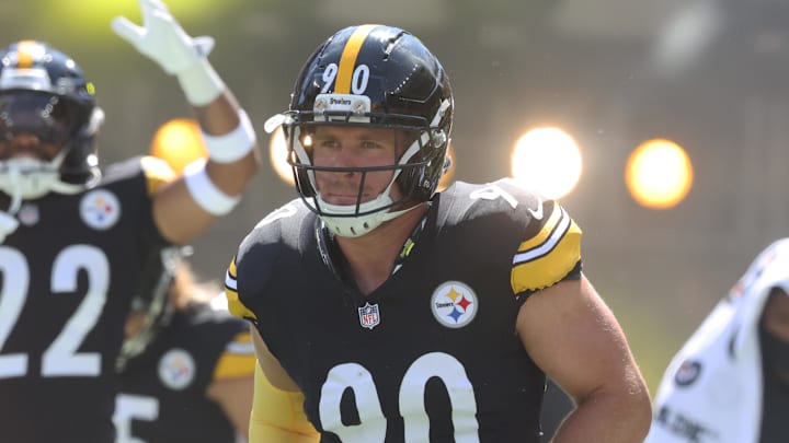Sep 14, 2025; Pittsburgh, Pennsylvania, USA; Pittsburgh Steelers linebacker T.J. Watt (90) takes the field against the Seattle Seahawks at Acrisure Stadium. Mandatory Credit: Charles LeClaire-Imagn Images Sep 14, 2025; Pittsburgh, Pennsylvania, USA; Pittsburgh Steelers linebacker T.J. Watt (90) takes the field against the Seattle Seahawks at Acrisure Stadium. Mandatory Credit: Charles LeClaire-Imagn Images