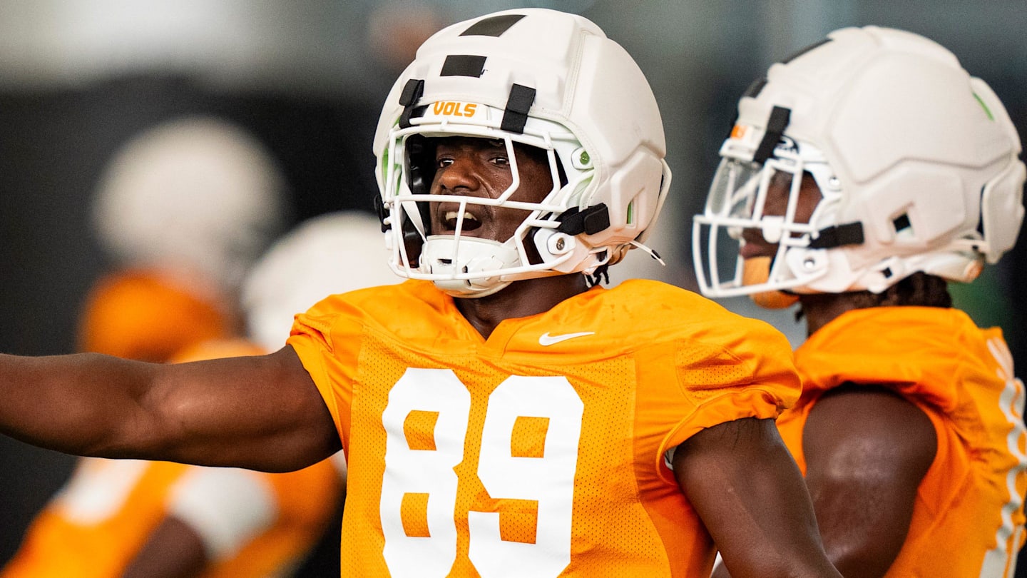 Tennessee Football Walk-On Earns Scholarship Ahead of Final Collegiate Season