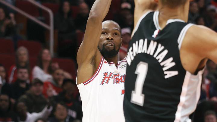 Jan 28, 2026; Houston, Texas, USA; Houston Rockets forward Kevin Durant (7) shoots the ball as San Antonio Spurs forward Victor Wembanyama (1) defends during the first quarter at Toyota Center. Mandatory Credit: Troy Taormina-Imagn Images Jan 28, 2026; Houston, Texas, USA; Houston Rockets forward Kevin Durant (7) shoots the ball as San Antonio Spurs forward Victor Wembanyama (1) defends during the first quarter at Toyota Center. Mandatory Credit: Troy Taormina-Imagn Images