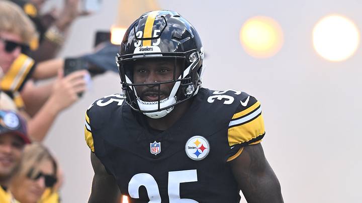 Sep 13, 2026; Pittsburgh, Pennsylvania, USA; Pittsburgh Steelers cornerback Jamel Dean (35) is introduced before a game against the Atlanta Falcons at Acrisure Stadium. Mandatory Credit: Barry Reeger-Imagn Images Sep 13, 2026; Pittsburgh, Pennsylvania, USA; Pittsburgh Steelers cornerback Jamel Dean (35) is introduced before a game against the Atlanta Falcons at Acrisure Stadium. Mandatory Credit: Barry Reeger-Imagn Images