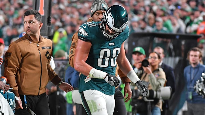 Dallas Goedert's injury leaves the Philadelphia Eagles looking for a replacement tight end option.